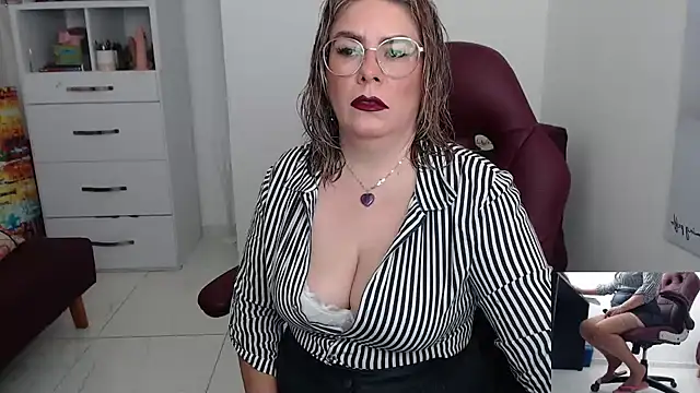 Serenay  online show from 01-02-25, 08:57