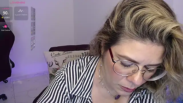 Serenay  online show from 02-12-25, 12:58