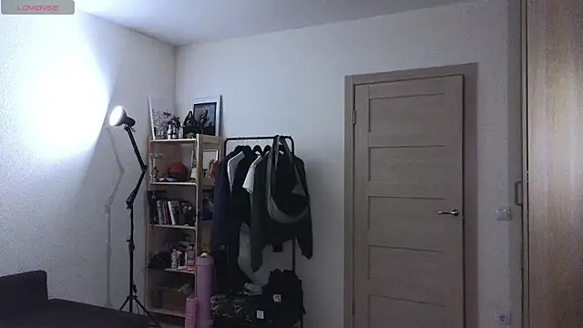 Snapshot of Space_X_Roxy_ chatting on 10-07-25, 06:42 Space X Roxy  online show from 10-07-25, 06:42