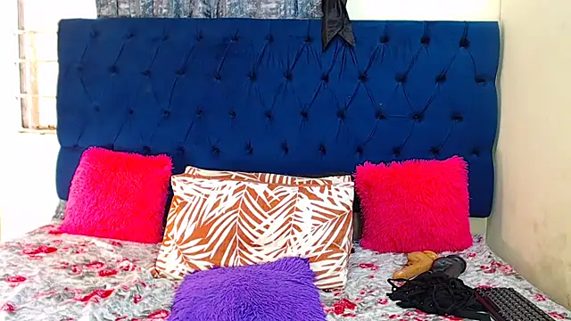 MelaninBear online show from 10-03-25, 01:12