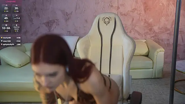 Magnetic Mia  online show from 02-03-26, 06:22