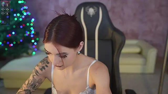 Magnetic Mia  online show from 01-08-26, 12:38