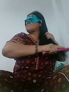 Punjabi beauty123 online show from 10-31-25, 03:03