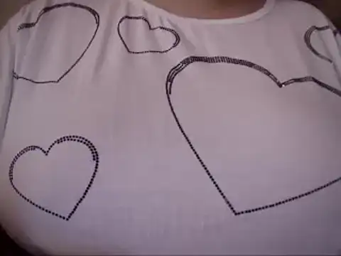 Snapshot of AalinnaK chatting on 03-16-26, 04:10 AalinnaK online show from 03-16-26, 04:10