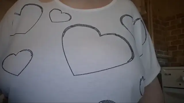 AalinnaK online show from 01-08-26, 11:44