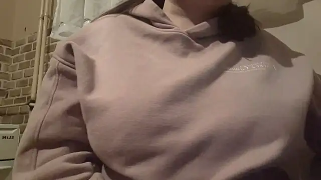 AalinnaK online show from 02-17-25, 12:00