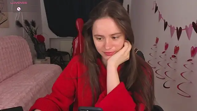 Snapshot of Emillias chatting on 02-17-26, 08:00 Emillias online show from 02-17-26, 08:00