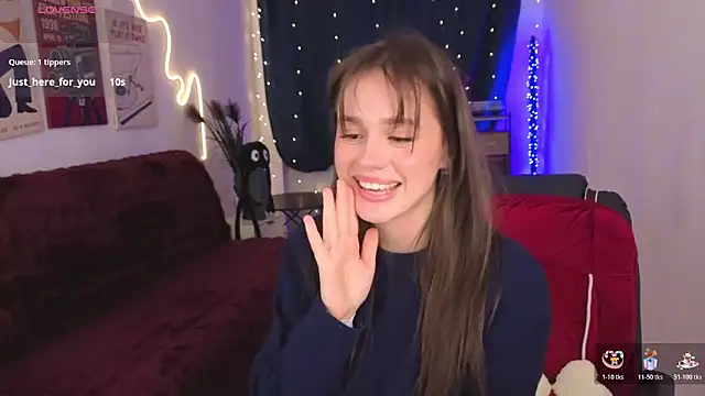 Snapshot of Emillias chatting on 02-09-26, 02:04 Emillias online show from 02-09-26, 02:04