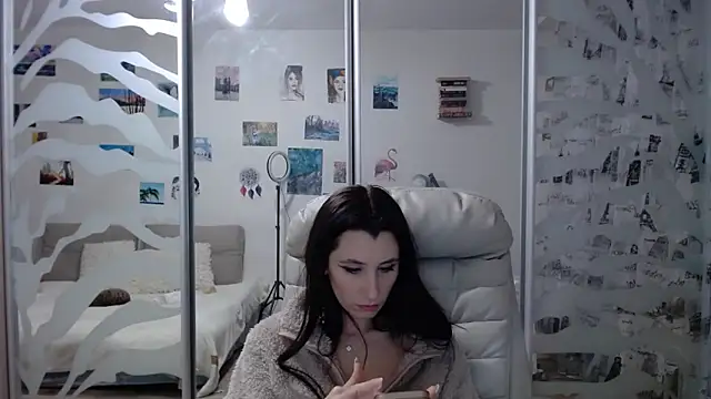 Snapshot of VitaminPorn chatting on 12-23-24, 10:12 VitaminPorn online show from 12-23-24, 10:12