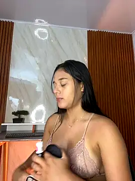 floriamANDjazmin online show from 10-28-25, 07:13