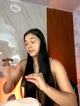 Snapshot of floriamANDjazmin chatting on 10-10-25, 04:24 floriamANDjazmin online show from 10-10-25, 04:24