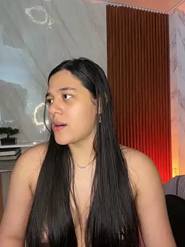 floriamANDjazmin online show from 05-05-26, 07:06