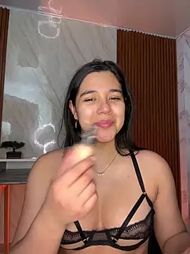 floriamANDjazmin online show from 04-30-26, 07:10