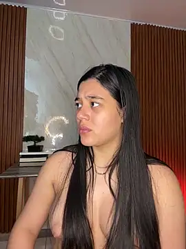 floriamANDjazmin online show from 05-06-26, 07:07