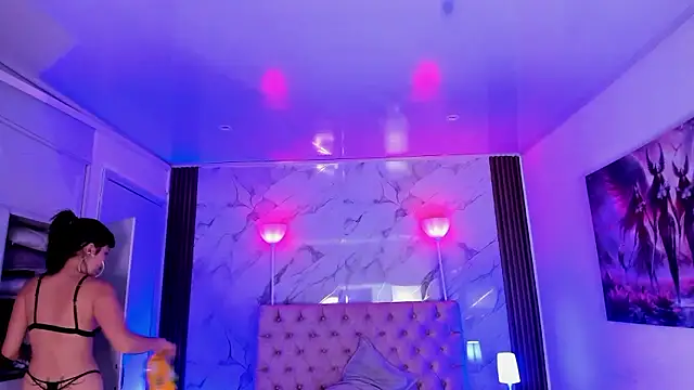 AuroraDiaz online show from 01-13-26, 08:35