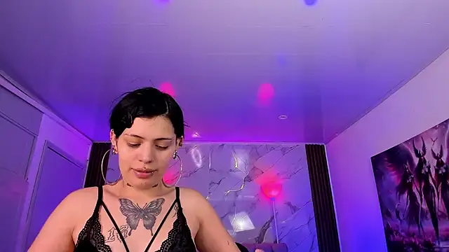 AuroraDiaz online show from 11-24-25, 07:36