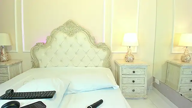 SamanthaPierce online show from 12-18-25, 12:09