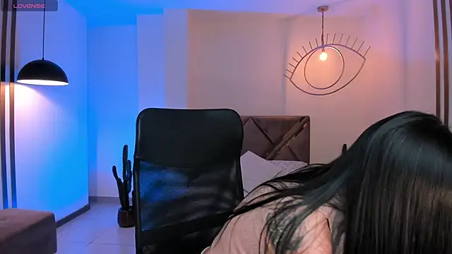 AlanaCraft online show from 12-14-25, 12:22