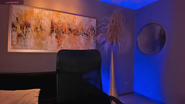 AlanaCraft online show from 11-29-25, 12:27