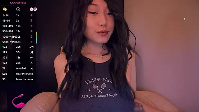 kimmy chi  online show from 11-21-25, 07:02