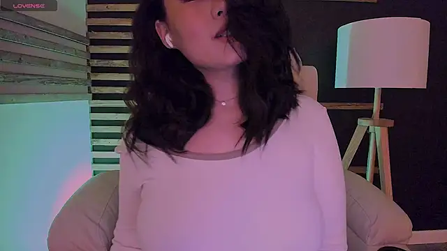 Snapshot of kimmy_chi_ chatting on 02-05-25, 06:15 kimmy chi  online show from 02-05-25, 06:15