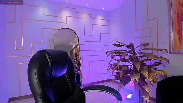 AllisonRogersX online show from 02-05-26, 02:40