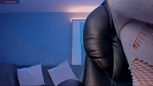 Snapshot of MaddisonLowe chatting on 11-06-25, 04:38 MaddisonLowe online show from 11-06-25, 04:38