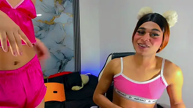 Hellen moons   online show from 03-14-25, 09:35