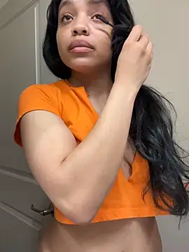 Snapshot of afavoredangel chatting on 02-11-26, 04:29 afavoredangel online show from 02-11-26, 04:29