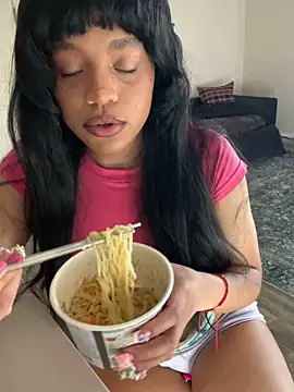 Snapshot of afavoredangel chatting on 02-13-26, 12:10 afavoredangel online show from 02-13-26, 12:10