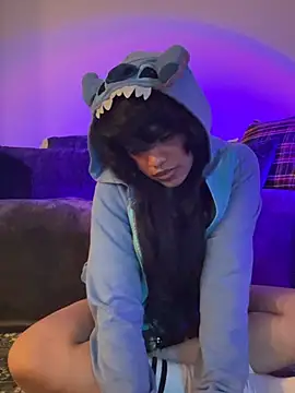 Snapshot of afavoredangel chatting on 02-04-26, 02:28 afavoredangel online show from 02-04-26, 02:28