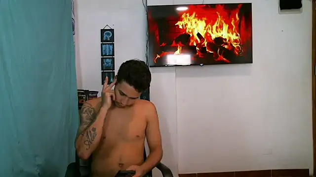 JacobandChloee online show from 02-19-26, 08:17