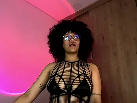 Ale xandra online show from 04-18-26, 01:30