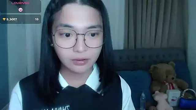 zhaviahale21 online show from 07-14-26, 12:54
