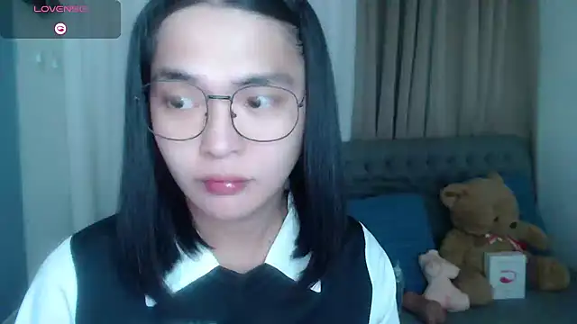 zhaviahale21 online show from 07-17-26, 08:50