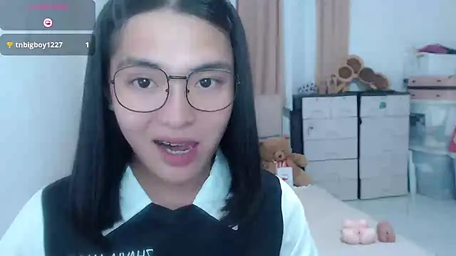 zhaviahale21 online show from 07-28-26, 02:24