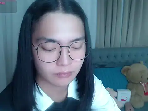 zhaviahale21 online show from 07-04-26, 10:03
