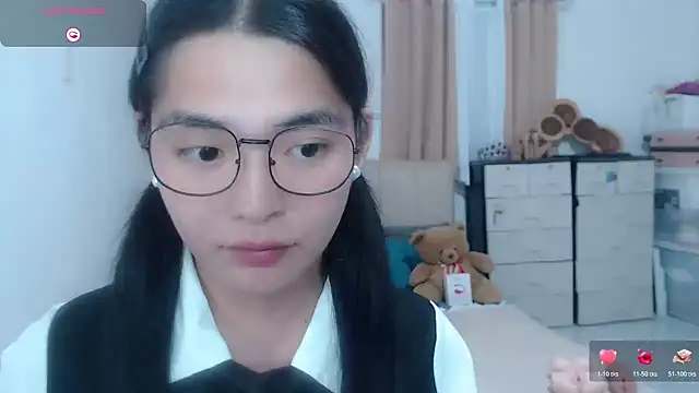 zhaviahale21 online show from 07-28-26, 12:59