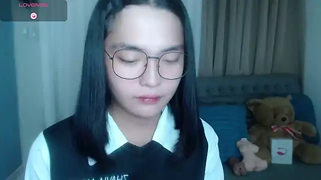 zhaviahale21 online show from 07-17-26, 01:36
