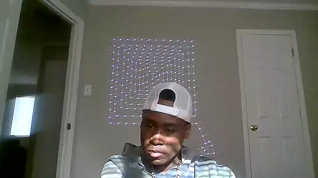 Snapshot of PETER-RABIT chatting on 12-13-24, 04:27 PETER-RABIT online show from 12-13-24, 04:27