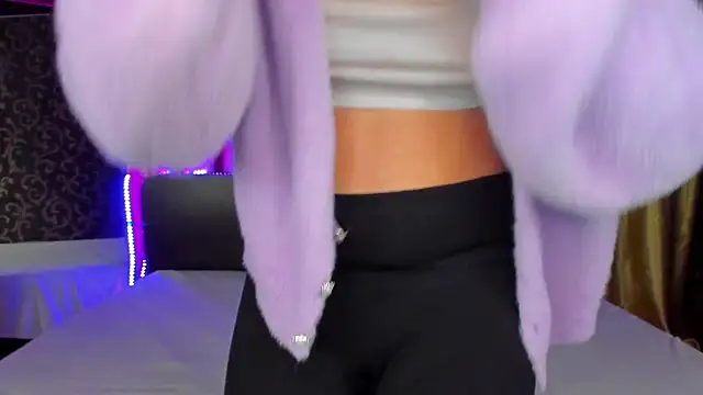  Polly Love  online show from 01-14-26, 07:23