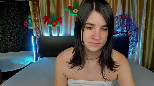  Polly Love  online show from 04-04-26, 05:58