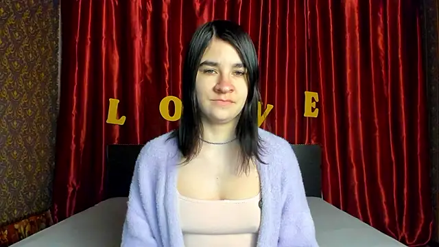  Polly Love  online show from 02-06-26, 07:26