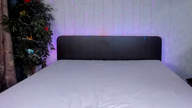  Polly Love  online show from 09-10-25, 06:12