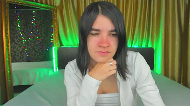  Polly Love  online show from 10-02-25, 06:06