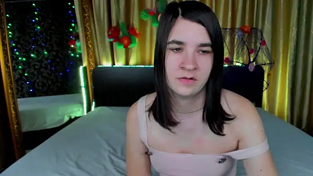  Polly Love  online show from 03-27-26, 08:26