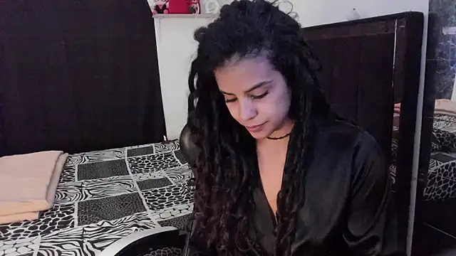 Snapshot of Moon_Sammy chatting on 06-29-26, 02:17 Moon Sammy online show from 06-29-26, 02:17