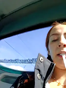 Snapshot of SAMANTHA-16_ chatting on 09-11-25, 01:22 SAMANTHA-16 online show from 09-11-25, 01:22