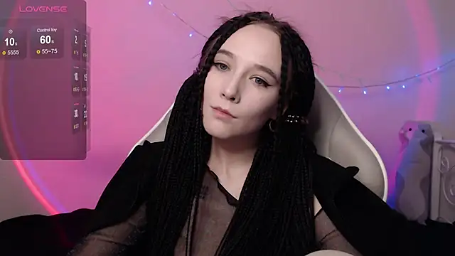 Snapshot of Robin_yourss chatting on 12-18-24, 04:06 Robin yourss online show from 12-18-24, 04:06