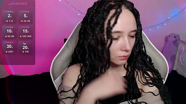 Snapshot of Robin_yourss chatting on 01-21-25, 06:12 Robin yourss online show from 01-21-25, 06:12